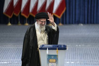 La autoridad máxima en Irán es el líder supremo, ayatollah Alí Khamenei (AP Photo/Vahid Salemi)