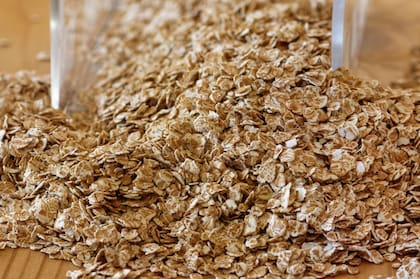 La avena es una fuente rica en proteínas y una opción económica para reemplazar el pan rallado de tus milanesas (Foto ilustrativa: PIXABAY)
