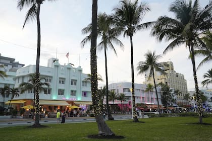 La avenida Ocean Drive, en Miami Beach. (AP/Marta Lavandier)