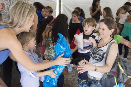 La ayuda apunta a escuelas de bajos recursos.