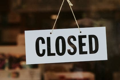 La ayuda apunta a negocios impactados por redadas del ICE