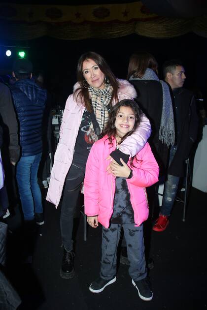 La bailarina Valeria Archimó asistió junto a su hija
