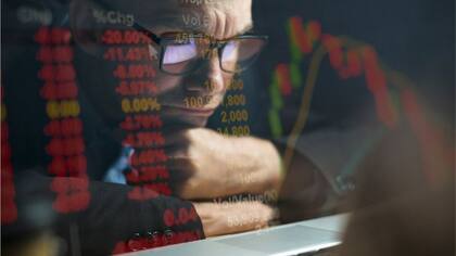 La baja demanda de crédito perjudica a los bancos.