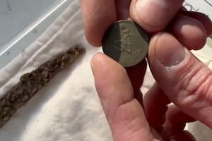 Desenterraron tesoros de la Revolución Americana en el lugar de una antigua prisión