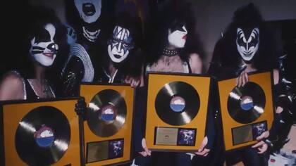 La banda se encontró con el éxito masivo en sus primeros años