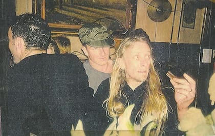 La banda U2 disfrutando en Bar Seddon