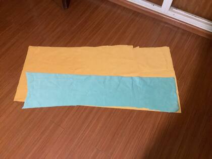 La bandera de Ucrania fue hecha con retazos de tela