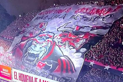 La bandera narco que se exhibió en la tribuna de Newell's