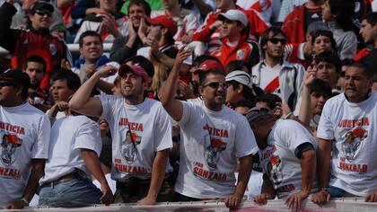 La barra de River y el pedido de justicia por Gonzalo Acro