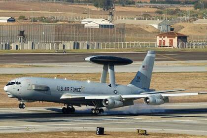 Los poderosos aviones radar Awacs estadounidenses han usado la base de Incirlik en sus operaciones en Medio Oriente
