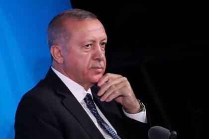 A Erdogan sus críticos le acusan de haberse alejado de la democracia y de querer acabar con la independencia de poderes en Turquía