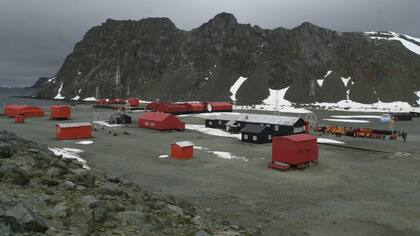 La base Orcadas, donde trabajará Claudia Catalina Martínez