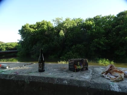 La basura queda varias horas a la intemperie