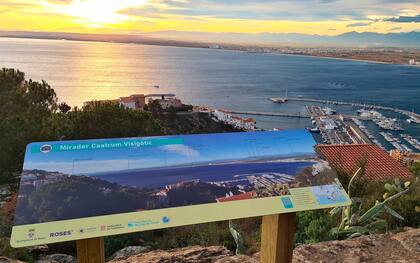 La bella vista del Golfo de Roses