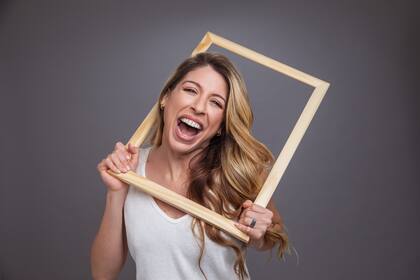 “La belleza para mí es estar en sintonía con lo que uno siente, siento que tiene que ver con la esencia de uno, explotarla y ser lo más natural posible”, Florencia Bertotti, Actriz.
