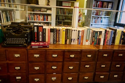 La biblioteca es la más grande de América Latina, con 25.000 publicaciones en idioma polaco