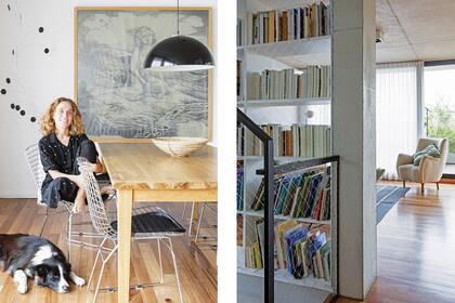 La biblioteca llega hasta el techo, no tiene fondo para dejar pasar la luz y marca el límite entre el living y el hueco de la escalera. Abajo están el playroom, los cuartos y los baños; arriba, la terraza.