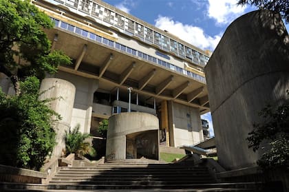 La Biblioteca Nacional (Agüero 2502)