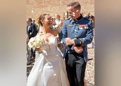 La boda de "Teo" y Mascha Vang fue tapa de revistas