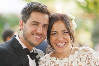 Tomás, el hijo de Andrea Frigerio, y su mujer Estefania