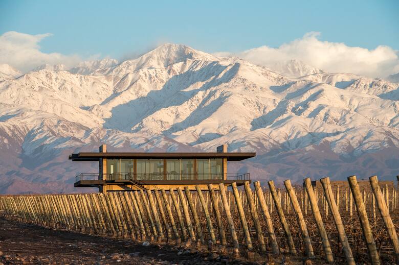 Una arquitecta mendocina se inspiró en la Cordillera de los Andes y fue la única argentina en ganar un premio internacional
