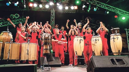 La Bomba de Tiempo, un increíble show de música y energía que puede disfrutarse cada lunes en el Konex