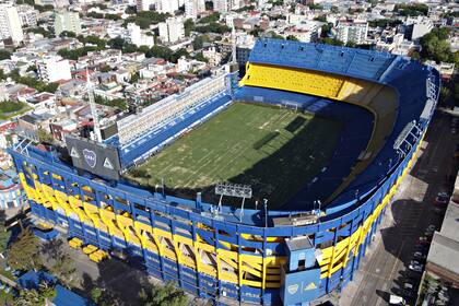 "La Bombonera es la Bombonera, es lo máximo, es el estadio más lindo del mundo", aludió el vicepresidente a la propuesta de la oposición de construir otro estadio.