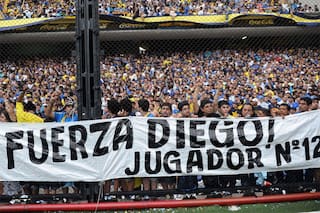 Riquelme y toda la Bombonera apoyaron a Maradona