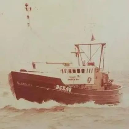 La botella con el mensaje fue arrojada desde el barco Loraley