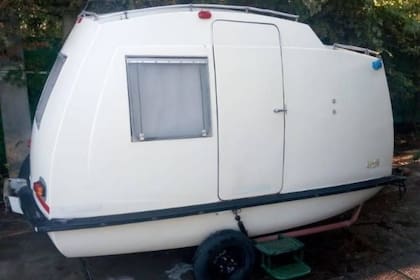 Las casas rodantes livianas pueden ser remolcadas por autos medianos o SUV chicos, siempre que su peso no supere los 750 kilos y no requieran freno propio