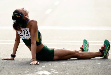 La brasileña Adriana Aparecida Da Silva tras ganar la plata en la maratón de Toronto en 2015