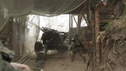 La brigada Khartia de la Guardia Nacional ucraniana se enfrenta a una oleada tras otra de "asaltos de carne" en el frente cercano a Járkiv