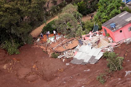 La búsqueda de cientos de desaparecidos tras el colapso del dique en Brumadinho
