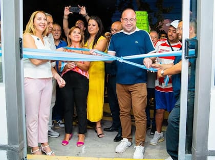 Cuál es la localidad de la Argentina que tiene una parada de colectivo con aire acondicionado