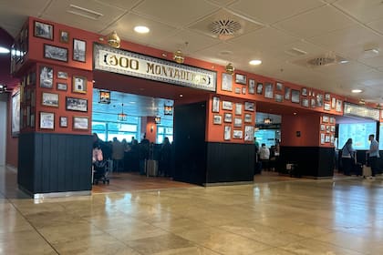 La cadena 100 Montaditos nació en España hace 25 años y ahora llegaría a la Argentina de la mano de los dueños de Almacén de Pizzas y Tostado