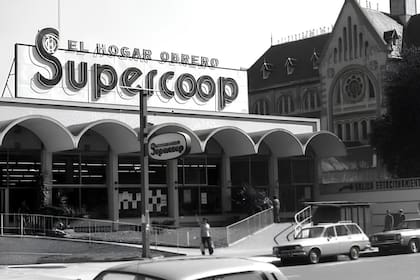 La cadena SuperCoop llegó a tener más de 300 locales a fines de los '80