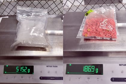 La caja del juego contenía una bolsa con cocaína y otra con metanfetamina