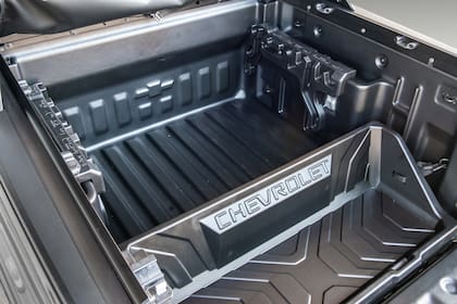 La caja tiene capacidad para transportar 640 kilos