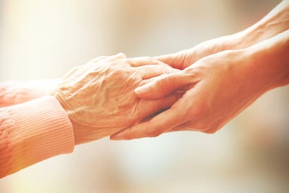La calidad de las relaciones no solo influye en el estado de ánimo. También tiene impacto en la salud física