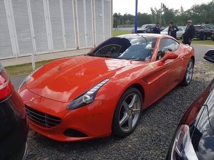 La California T es la Ferrari más económica que se vende en la Argentina, el precio es de casi US$600.000 Crédito: Twitter