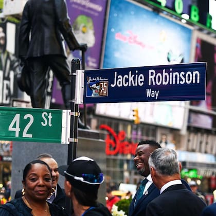 La calle 42 y Broadway se llamará temporalmente Jackie Robinson Way (Crédito: Instagram/@mlb)