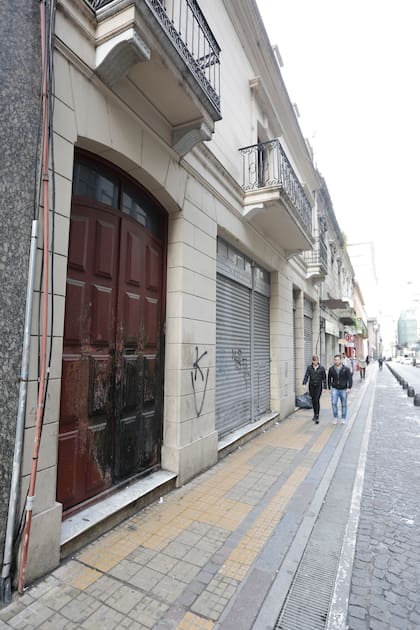 La calle Alsina está peatonalizada