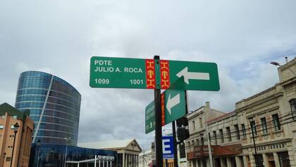 La calle Presidente Julio Argentino Roca, con el hotel casino Dreams de fondo