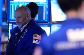 La calma regresa a Wall Street y al mercado del petróleo tras las oscilaciones extremas del lunes