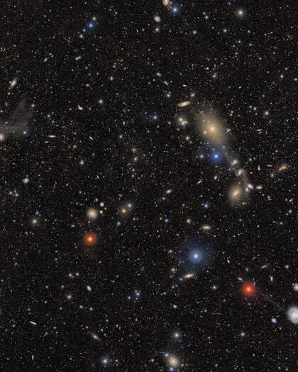 La cámara lanzó el lunes sus primeras imágenes deslumbrantes del universo