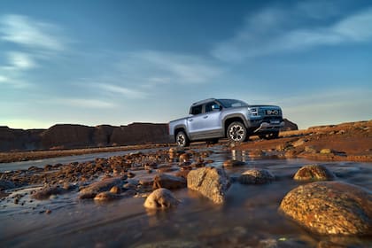 La camioneta cuenta con más de 20 asistencias a la conducción