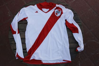 La camiseta de River que Tibabuzo diseñó por su cuenta hace más de una década