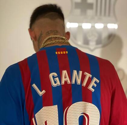 La camiseta del Barcelona personalizada para L-Gante