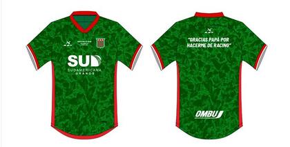 La camiseta especial que Bernardo Grobocopatel mandó a confeccionar para el partido Agropecuario-Racing, por la Copa Argentina
