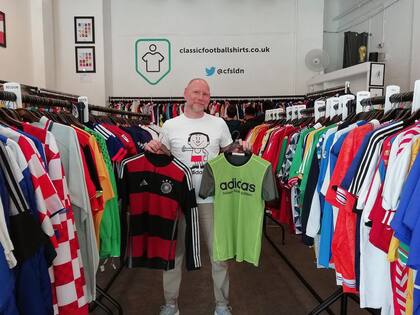 La camiseta roja y negra de Alemania fue uno de los diseños que más impacto generó en la afición teutona